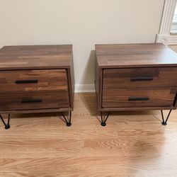 Maibritt 2-Drawer Nightstand with Metal Legs