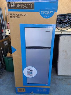 thomson refrigerator 7.5cu.ft for Sale in Rialto, CA - OfferUp