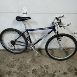 vintage trek  mountain bike 