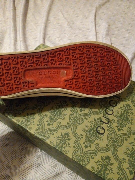 Gucci Shoe