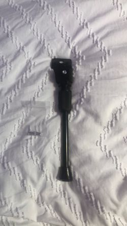 Bicycle kickstand