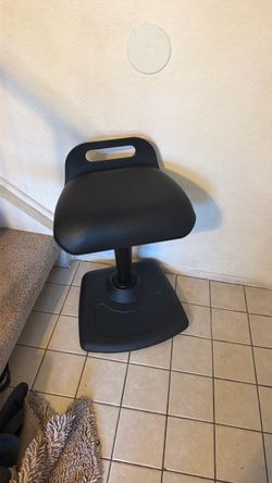 Stool adjustable height