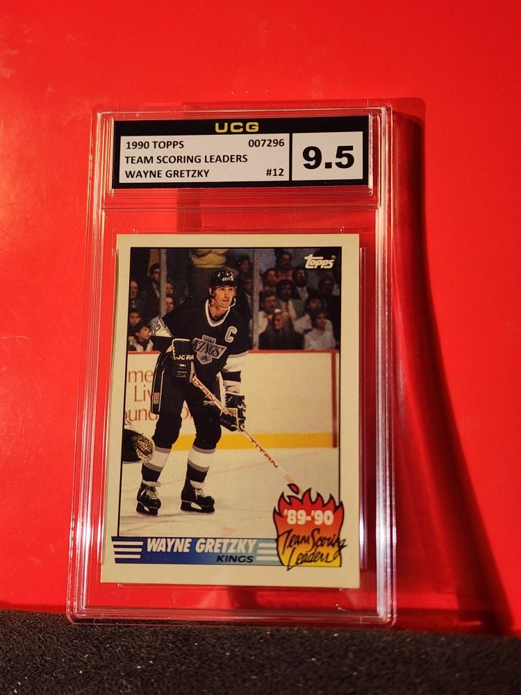 1990 TOPPS TEAM SCORING LEADERS #12 WAYNE GRETZKY HOF UCG Near Gem  Mint 9.5