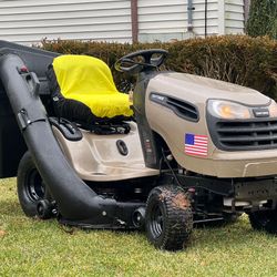 Craftsman Special Edition Vtwin Big Block Hydrostatic Automatic Lawn Tractor with Bagger 