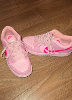 💰 Great price Nikes