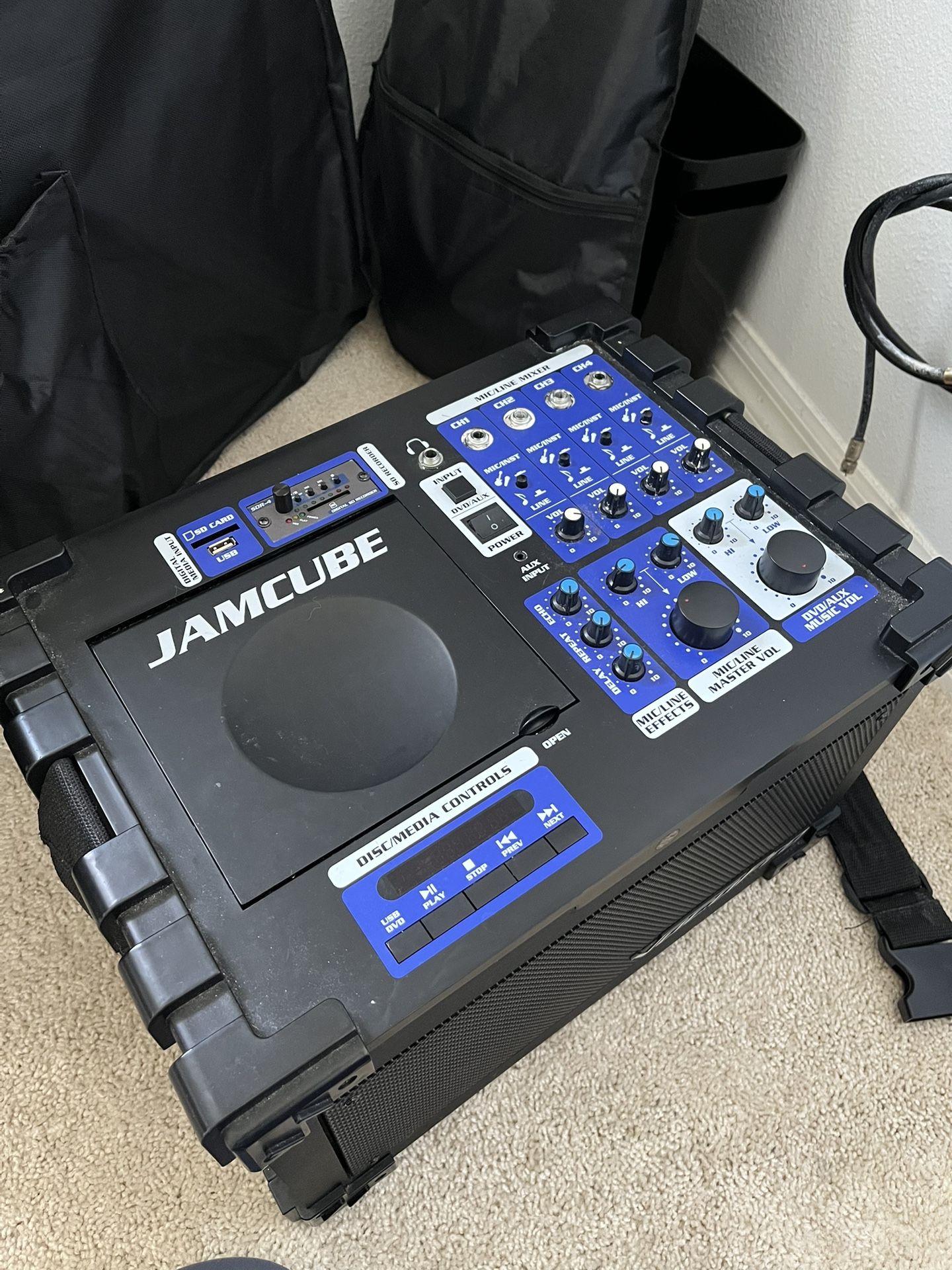 JamCube - Bass Guitar Amplifier