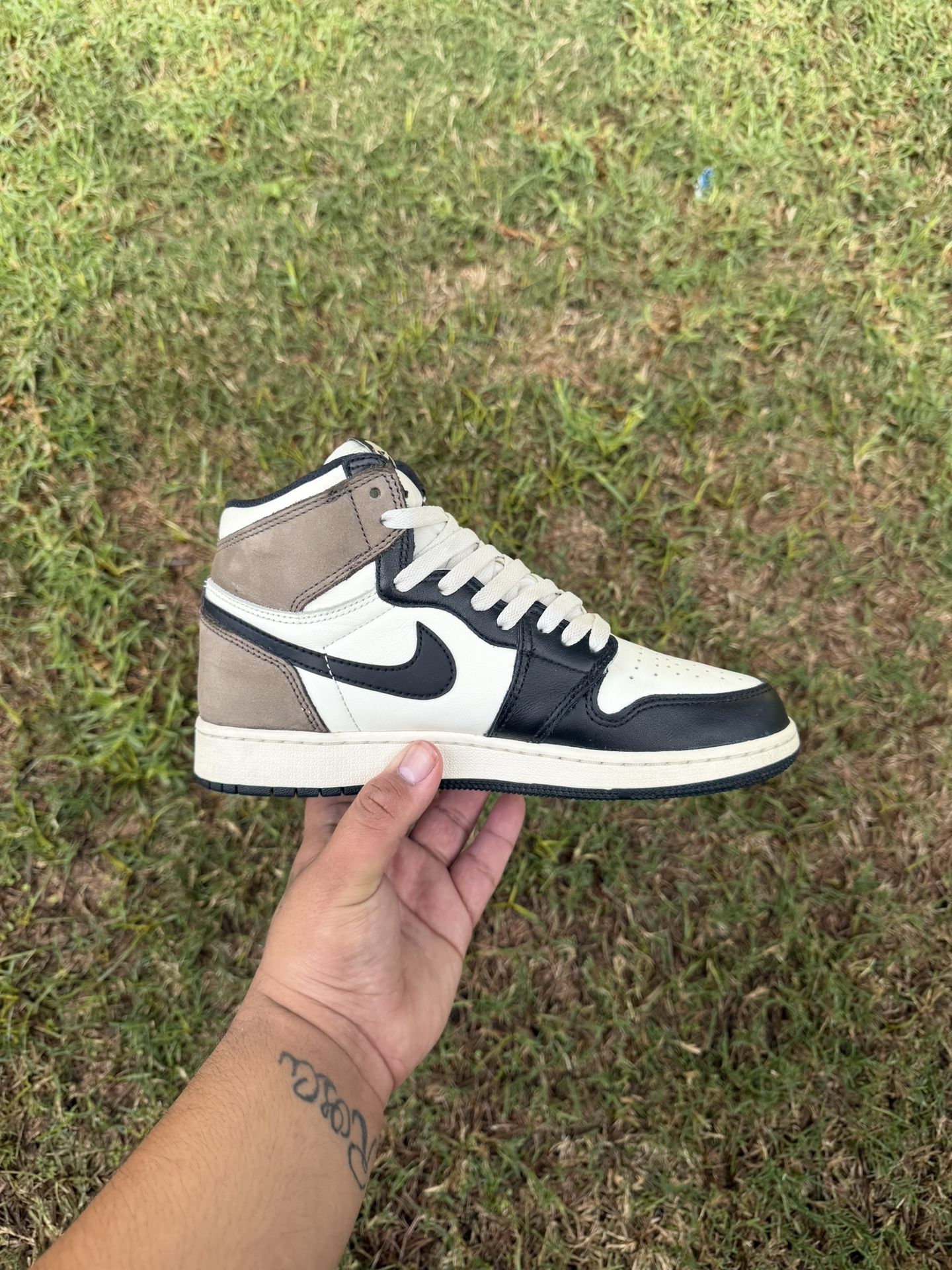 Jordan 1 Mocha