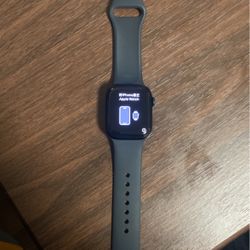 Apple Watch SE GPS (2022, 2nd Generation) Aluminum Case