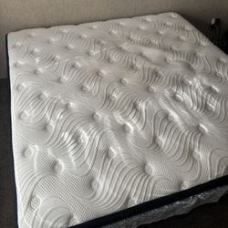 King Size Bed & Metal Frame