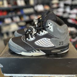 Jordan 5 “Anthracite” size 10.5