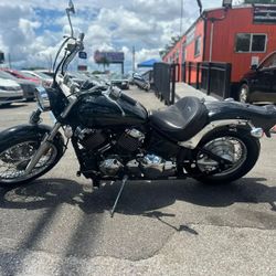 Yamaha V Star Custam 