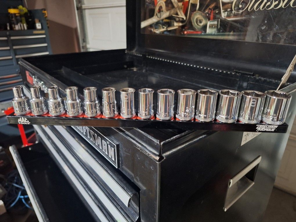 New Mac Tools 3/8 Socket Set