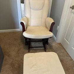 Nursery Glider Chair And Ottoman