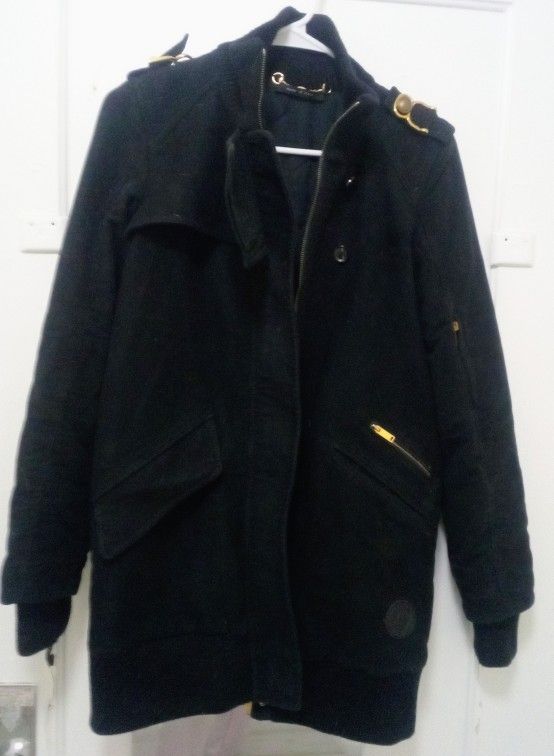 GUCCI MEN'S SIZE LARGE BLACK MILITARY COAT, RETAILS FOR $3,800 ASKING $800 OBO