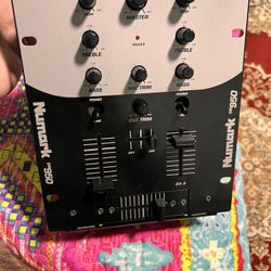 Numark Mixer