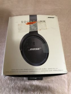 Bose SoundLink Around-Ear Wireless Headphones II - Black