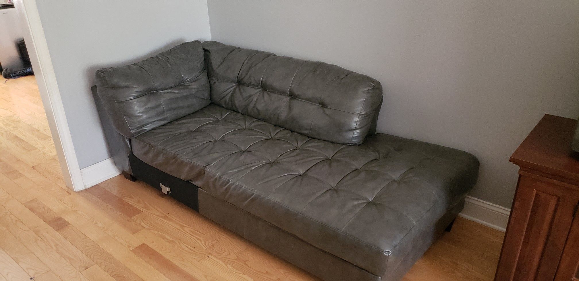 FREE L-shape Sectional