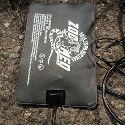 Zoo Med Reptile Set Up 50$