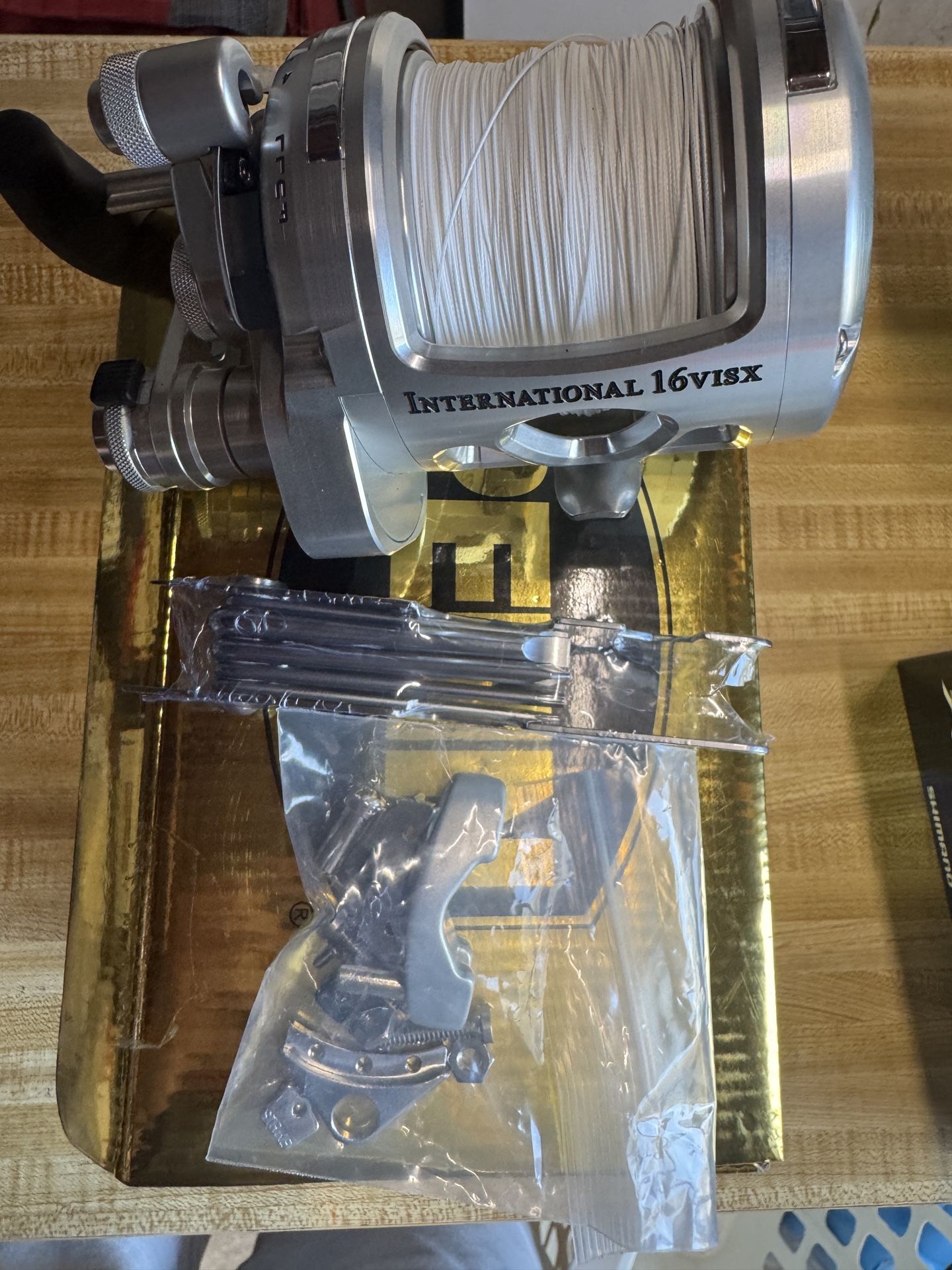 Brand New Penn International Visx 16