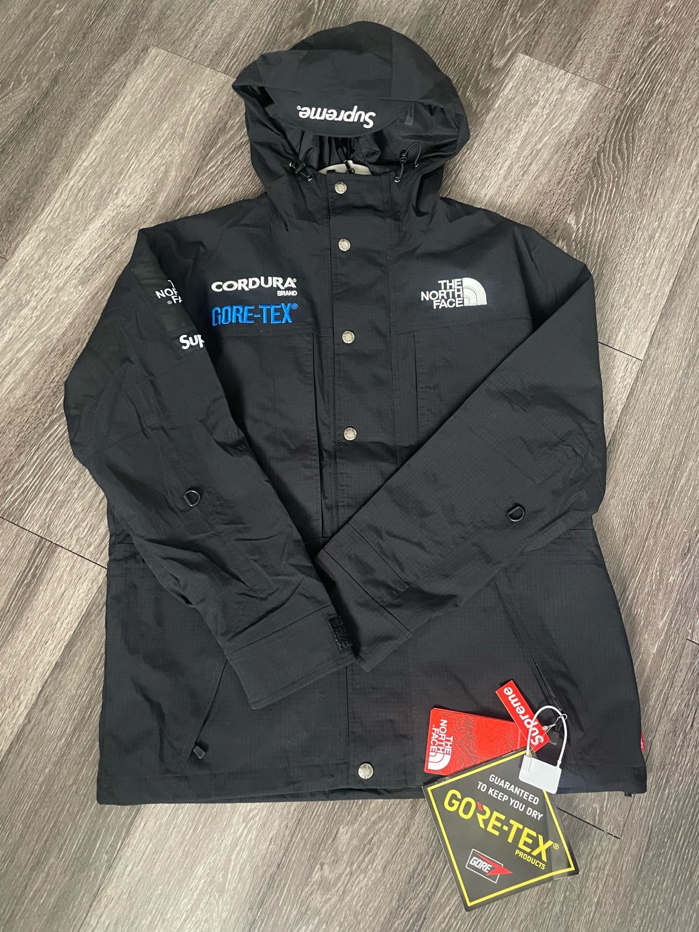 Supreme The North Face Expedition (FW18) Jacket