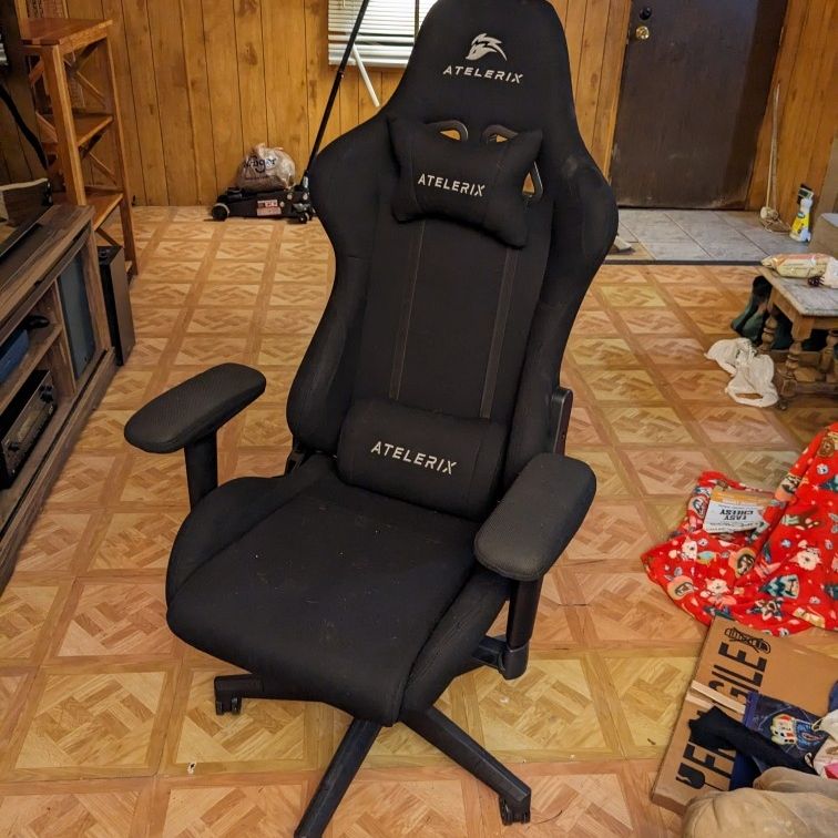 Atelerix ventris gaming chair hotsell