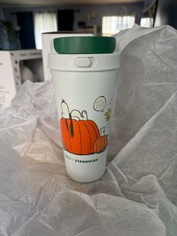 Starbucks Peanuts Snoopy cup