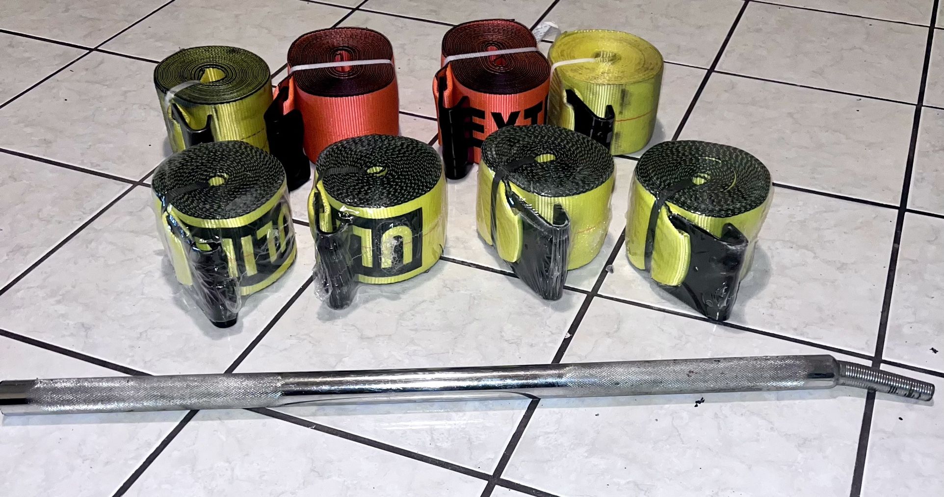 NEW 8 ULINE Heavy Duty Flatbed Straps and Bar!! $150