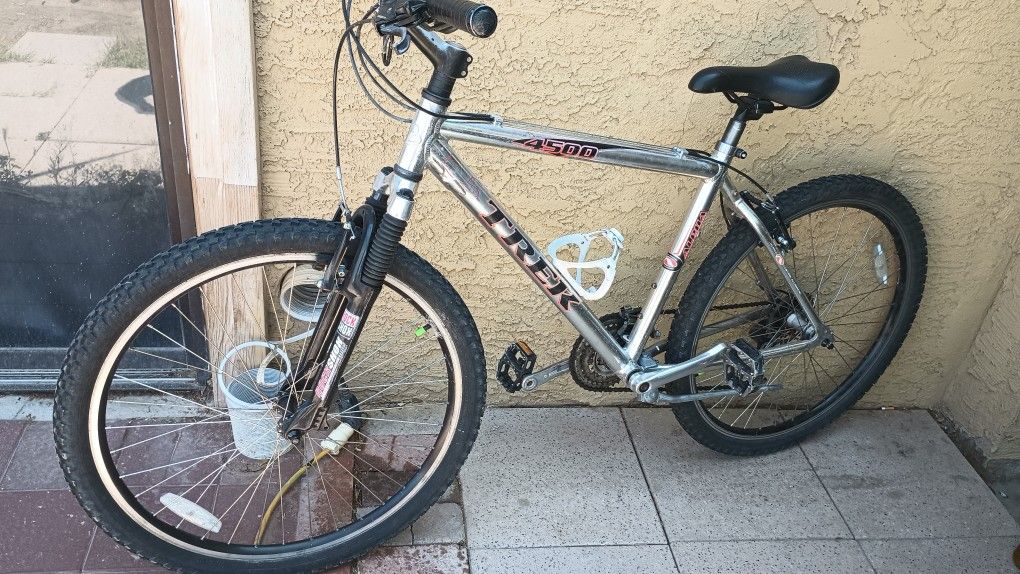 Trek Mountain Bike.