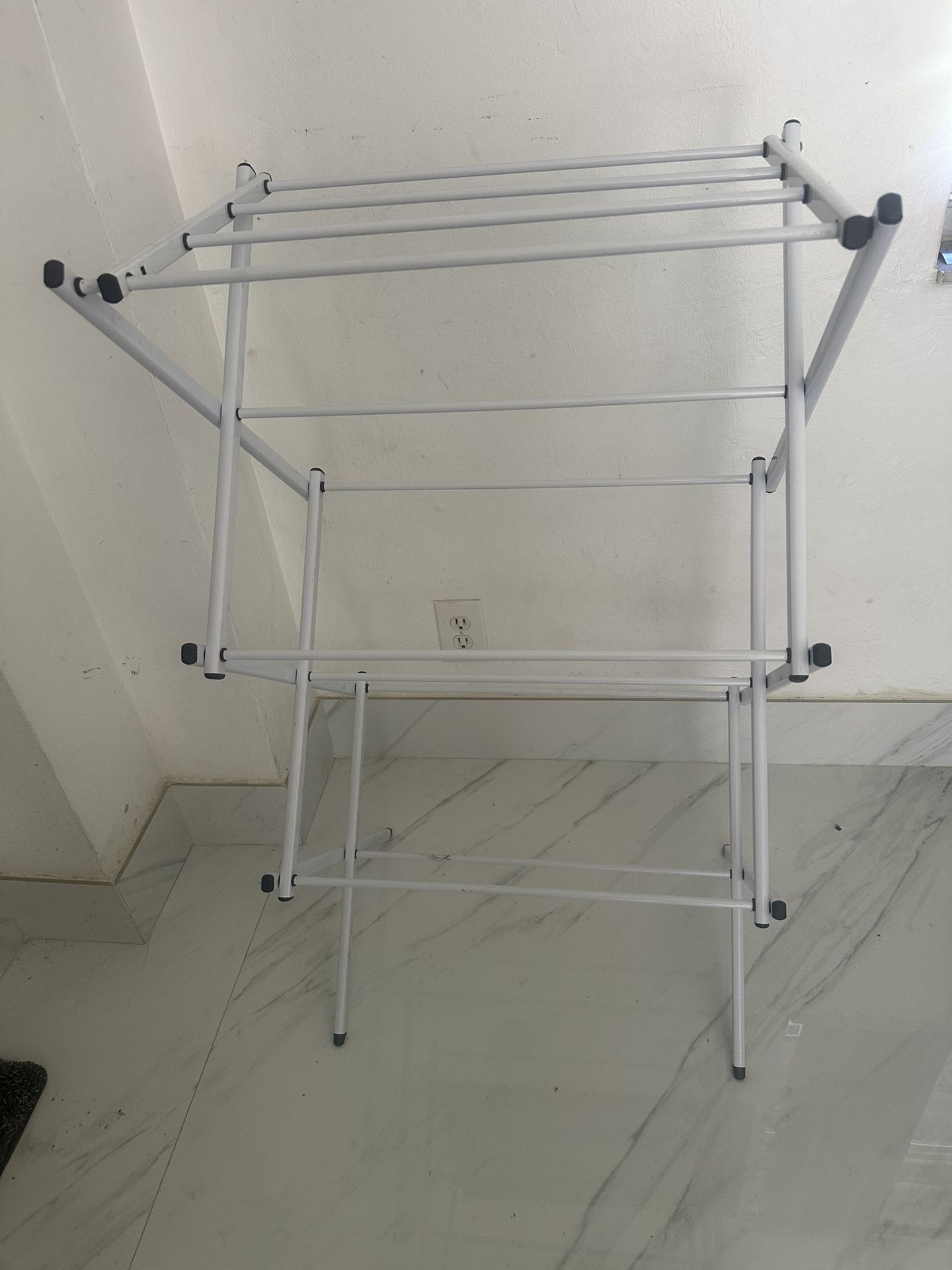 Foldable Clothes Drying