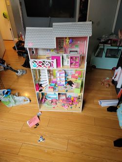 Barbie House