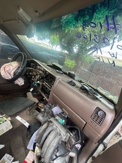 97-04 Toyota Tacoma dashboard