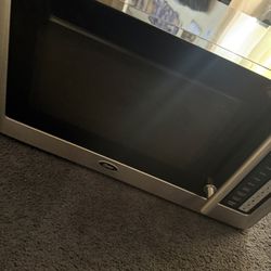 Oster Digital Microwave 1000W