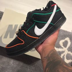 Brand New Nike Sb Dunk Low “ Bronx Girls Skate”