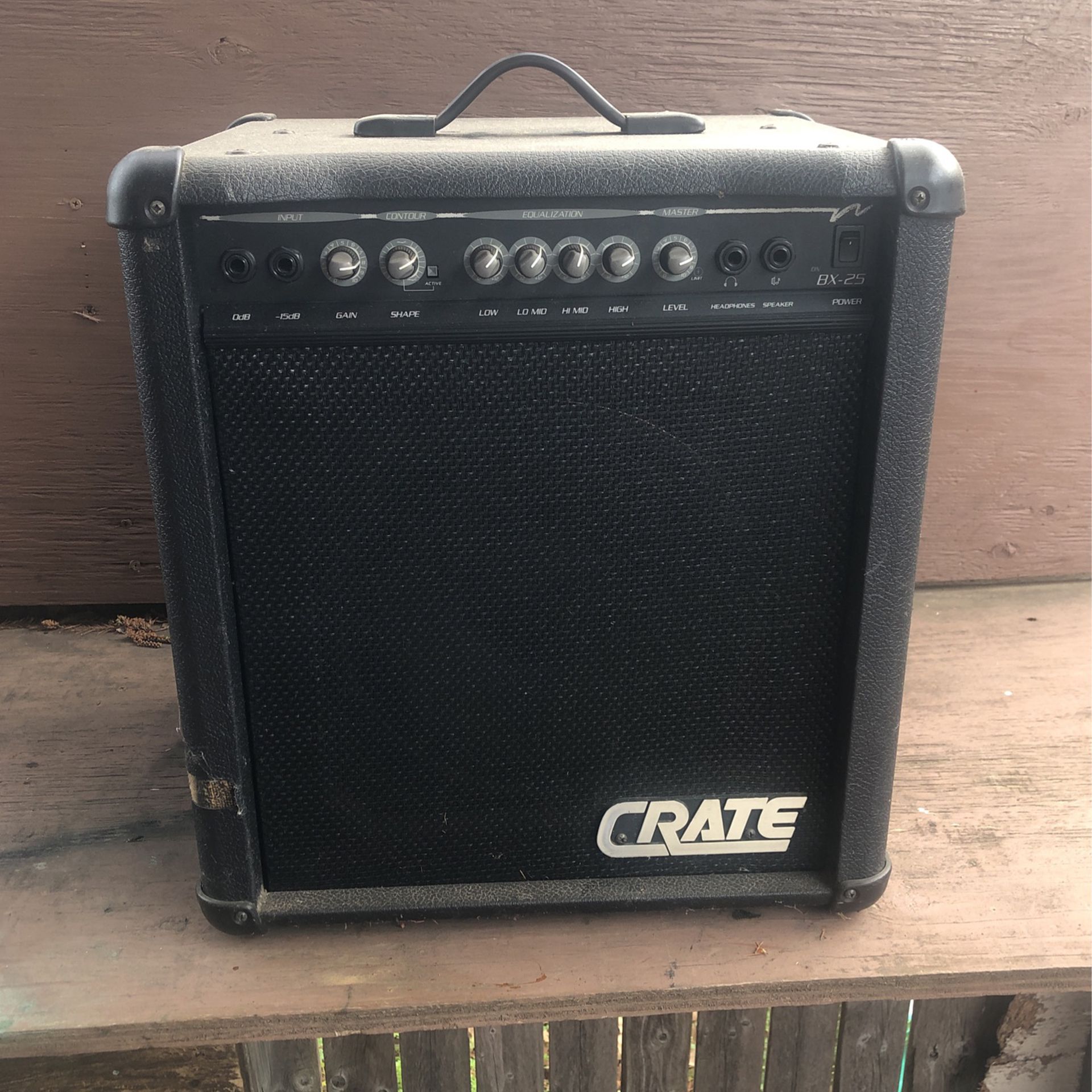 Electric Guitar Or Bass Amp