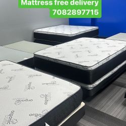 Huge sale for Mattress And Box Twin size mattress and box 150.$ full 190$ Queen 200$ king 290$. free delivery free set up 708….280….7715… cash or Zell