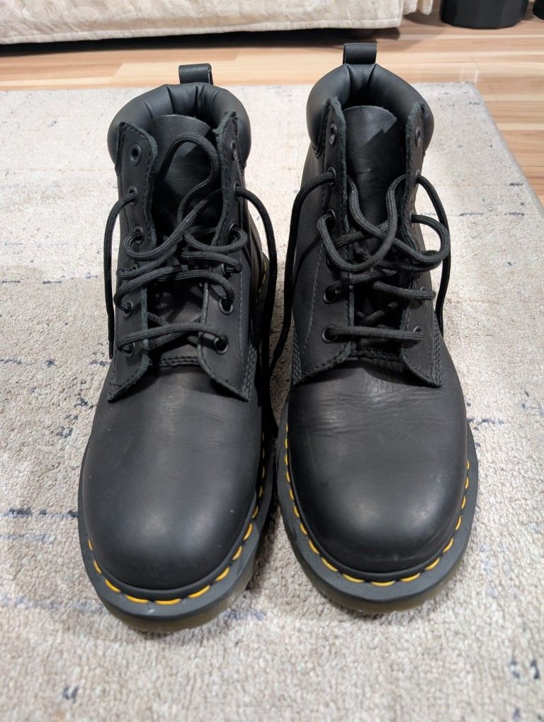 Dr. Martens ブラック ワークブーツ Brown Dr Martens 939 Black Friday Martens 939 Ben Boot Chukka