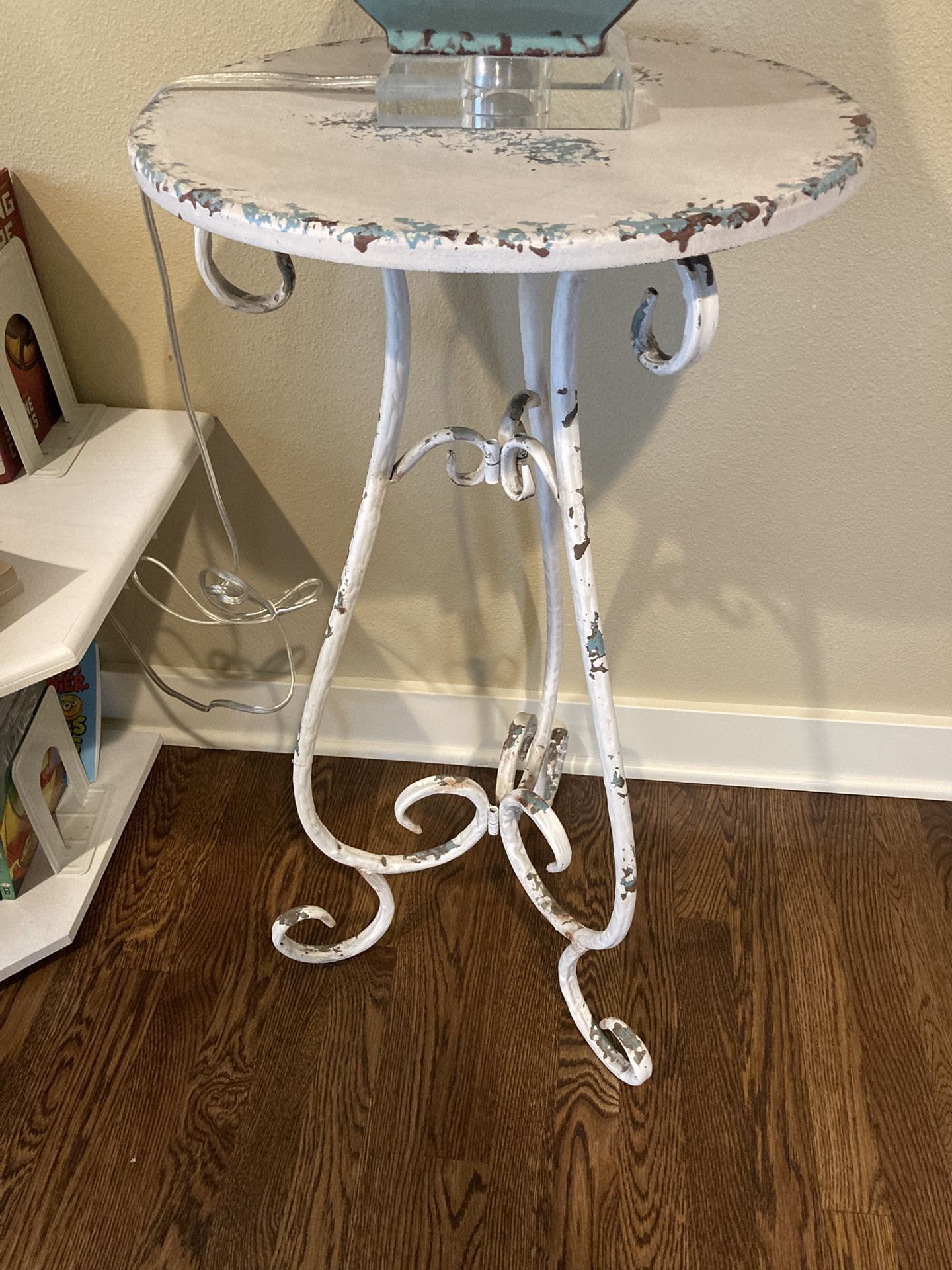 Accent Table