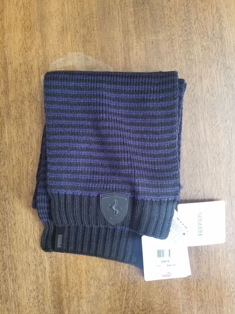 Ferrari knit scarf