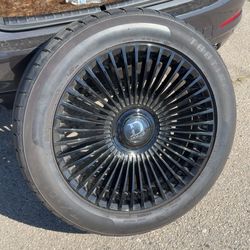 22  inch dolce wheels and tires included ( fits GM Yukon , suburban )