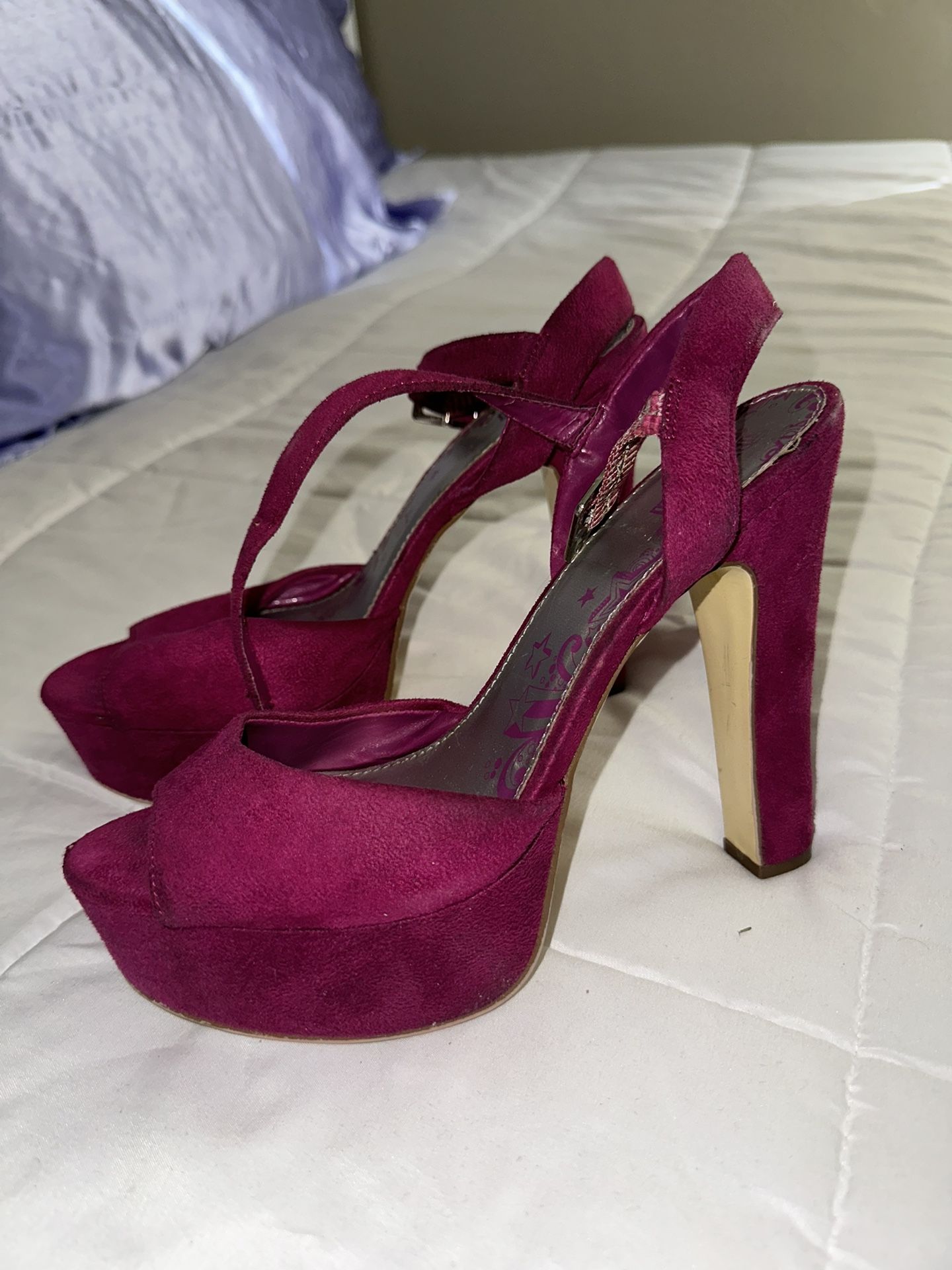 Hot Pink Heels