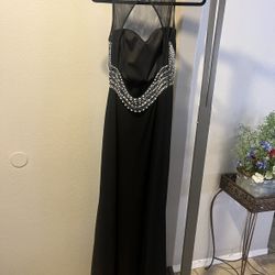  Blondie Nites Black  Beaded Mesh Halter Sweetheart Neckline Formal Maxi Gown with left side slit. Size 9 . It’s Available As Long As You Can See This