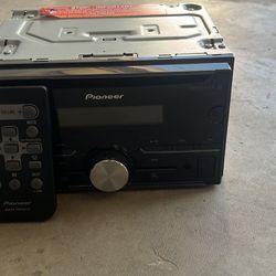 Pioneer Stereo 