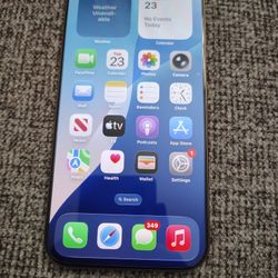 iPhone 16 Pro Max Gold 