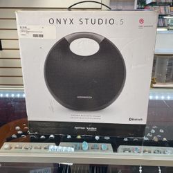 Onyx Speaker