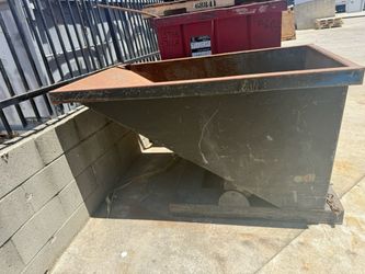 Industrial Tilt Hopper Bin, Chain-Latch Dump, 71"L x 40"W x 51"D