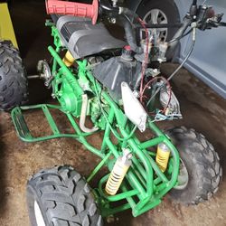 5 Speed Four Wheeler With 110 Cc Engine Fast Fun Engine From Dirt Bike..