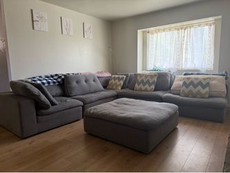 Dream gray modular sectional