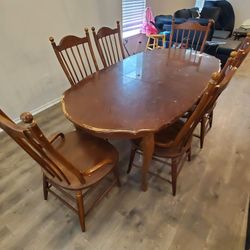 Extendable Dining Room Table