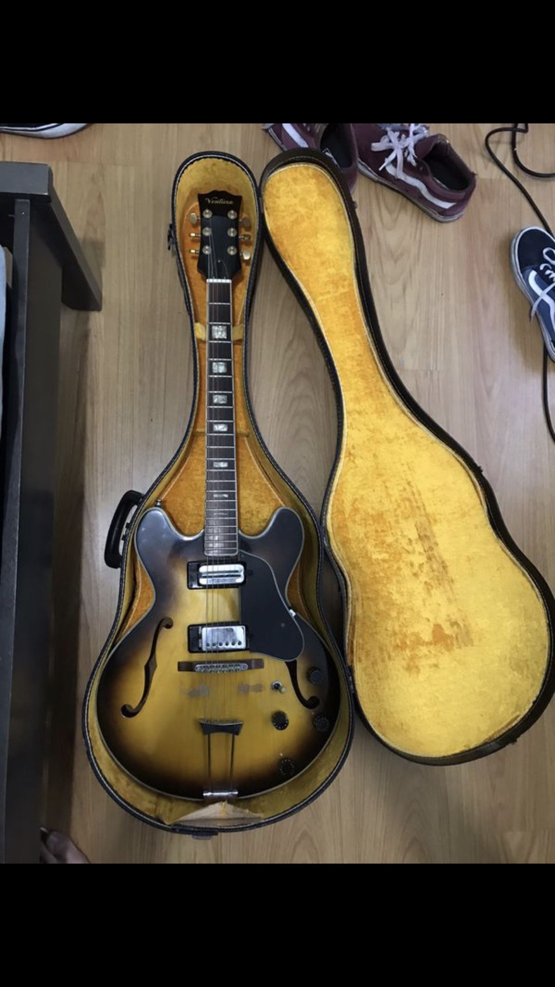 Ventura vintage guitar