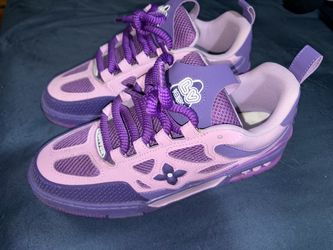 LV SHOES size 10